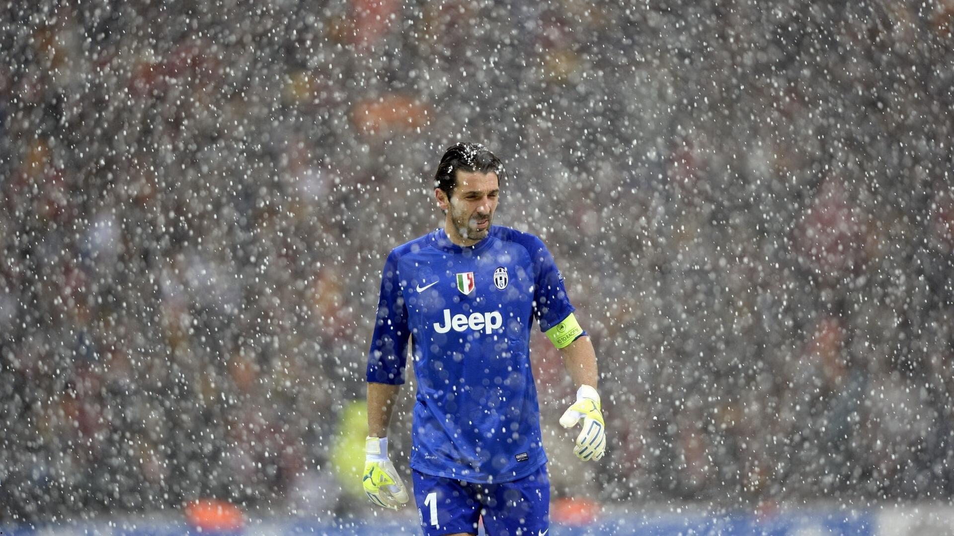 雷速茶馆话题引爆回忆潮,球迷分享与主队结缘的动人瞬间