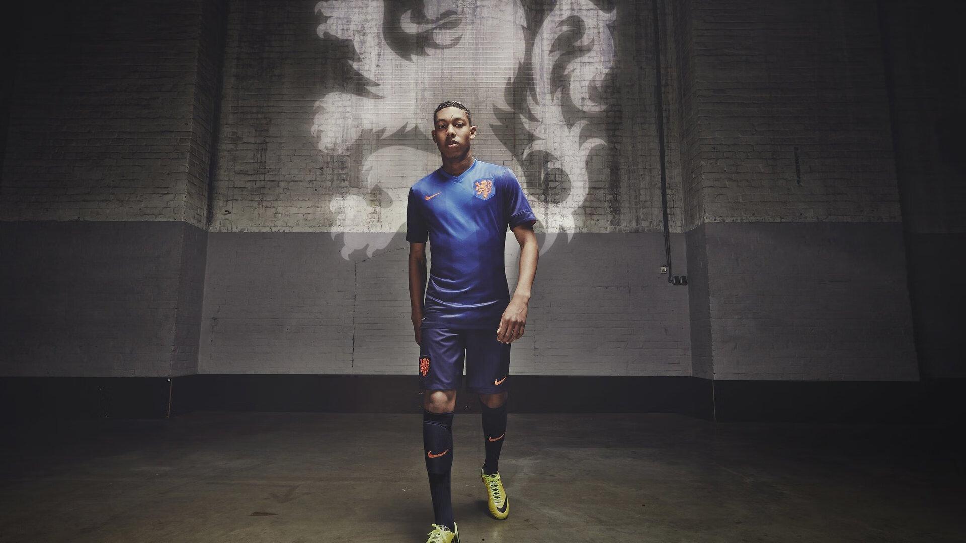 内马尔闪耀回归，五个月休整后梅开二度，新赛季巴黎圣日耳曼迎来王者归来